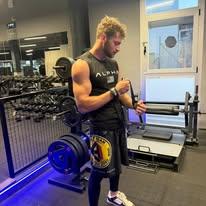 reyynees_fitness avatar